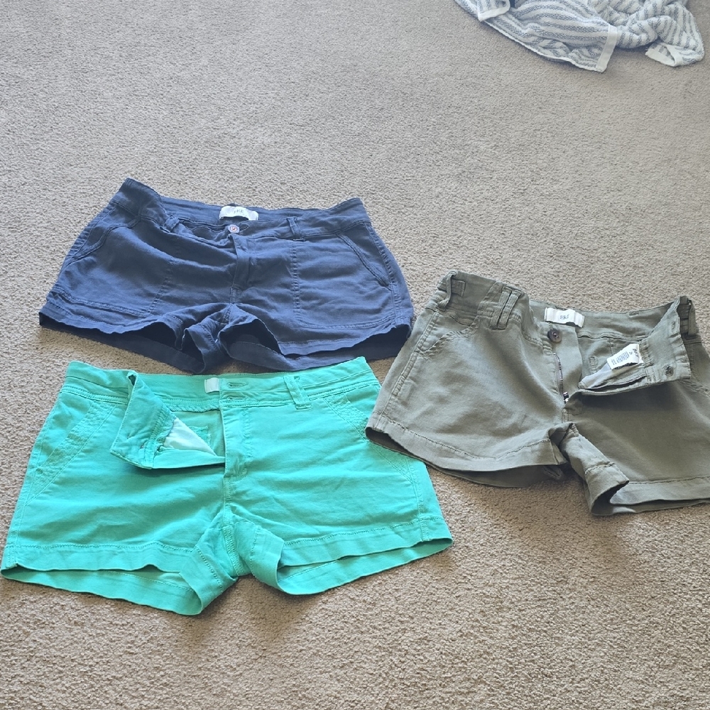 3 BRAND NEW BKE SHORTS